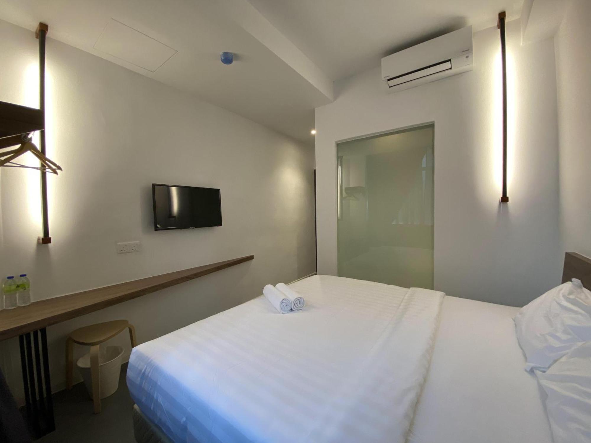 T Hotel Jalan Sultanah Алор Сетар Екстериор снимка
