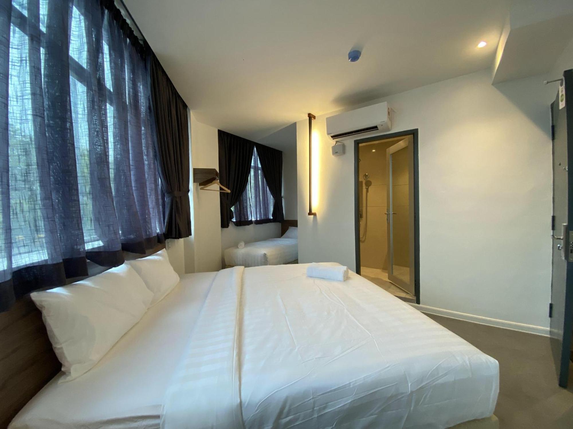 T Hotel Jalan Sultanah Алор Сетар Екстериор снимка